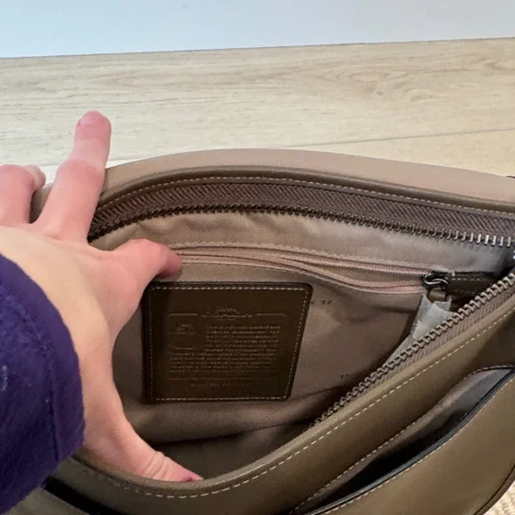 Coach Brown Crossbody/messenger Bag - Picture 8 of 12